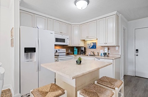 Folly Field Condo | Beachfront Resort King Suite Super Clean Many Extras Plus Resort Amenities