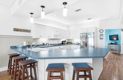 White Sands Condo | 🏖️Beachfront & Relaxing! Outdoor Shower- 4BR White Sands 459