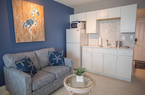Treasure Island Condo | Beachfront Resort. Private Balcony with Beach View, Pool, Tiki Bar, Tickets Included Fun Activities!
