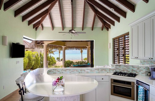 Leeward Settlement Resort | Beachfront resort perfect for Corporate outing, Wedding Party, Family reunion