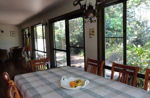 Toogoom House | Beachfront Rest - Absolute Beachfront!