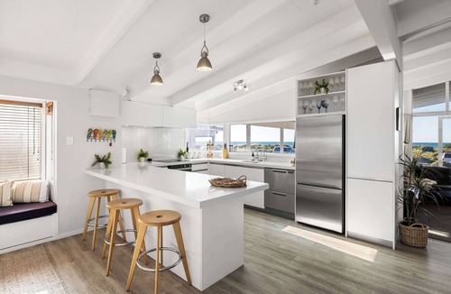 Mount Maunganui House | Beachfront Retreat Su