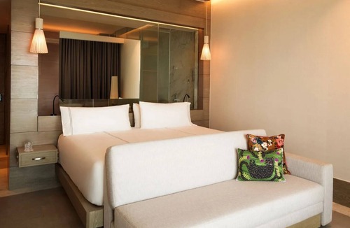 Punta Sam Hotel | Beachfront Retreat with Water Sports and Golf Nearby