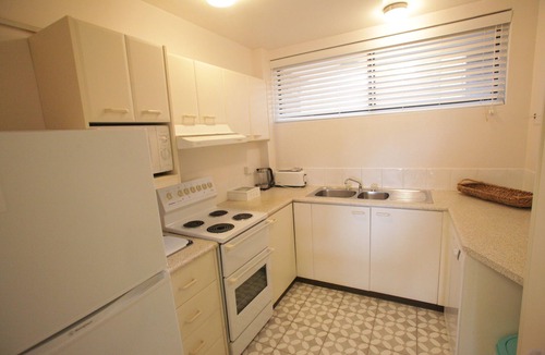 Nelson Bay Apartment | Beachfront Shoal Bay