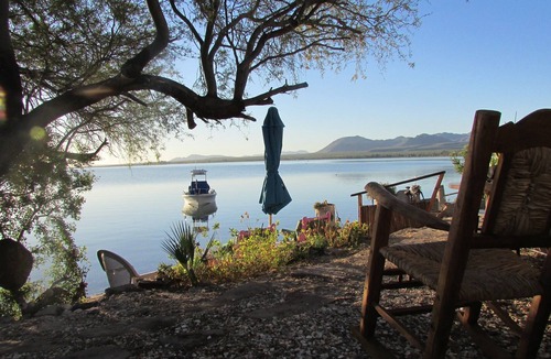 Ejido San Lucas House | BEACHFRONT/sleeps 4-5/Whale Sharks/New Fridge/Kayaks available