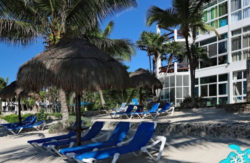 Akumal Condo | Beachfront+Snorkeling+Stunning Pool+Gardens & Art!