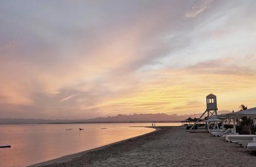 Soma Bay House | Beachfront Somabay Cabana Steps From Sea & Pool