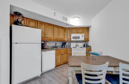 Myrtle Beach Apartment | Beachfront, Spacious King Suite with Resort Access, Free Parking!