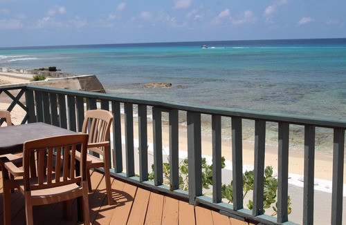 Turks Islands Villa | Beachfront Spectacular Views for 2 on Salt Cay