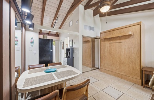 Palm Beach Shores Apartment | Beachfront Studio w/Ocean Views