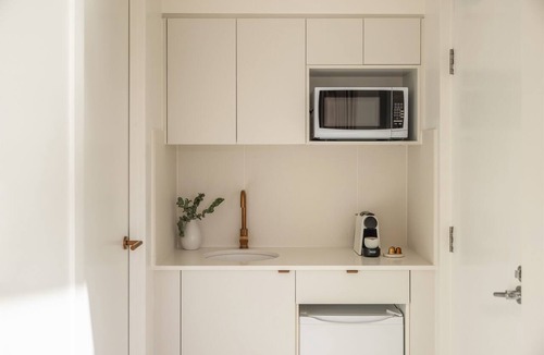 Palm Beach Apartment | Beachfront Studio ~ Azure Beachfront Bliss