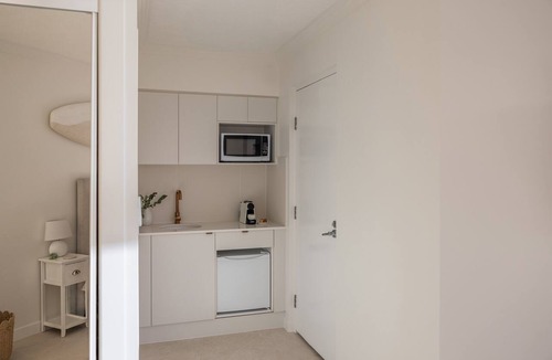 Palm Beach Apartment | Beachfront Studio ~ Azure Beachfront Bliss
