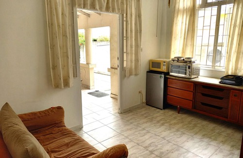 Brighton House | Beachfront Studio Apartment - Brighton Beach