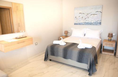 Mires House | Beachfront Studio Kyma East ~ Crete's Hidden Gem