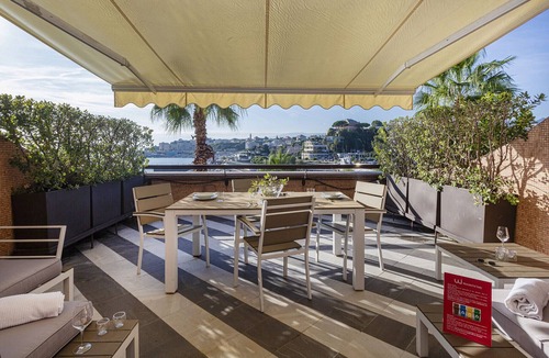 Albaro Apartment | Beachfront Studio with Terrace by Wonderful Italy