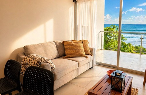 Bejuco Apartment | Beachfront Top Floor + Balcony | Teak Design