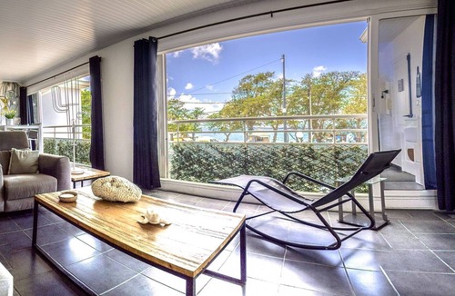 Le Diamant Apartment | Beachfront & Town Center 2 Bedrooms 2 Ensuite Baths