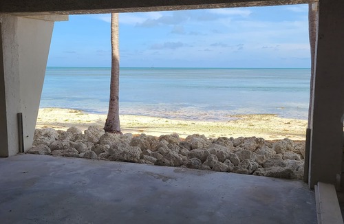 Layton House | Beachfront townhome. Steps to the beach, dock, pool, and tennis w/pickle ball.