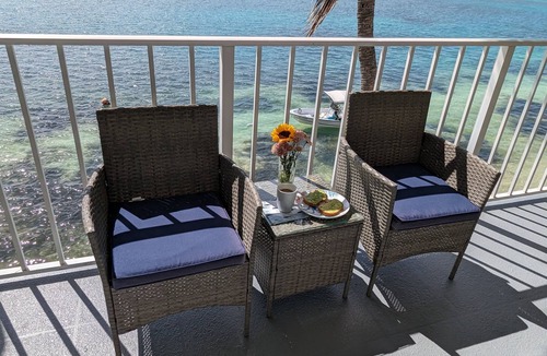 Layton House | Beachfront townhome. Steps to the beach, dock, pool, and tennis w/pickle ball.