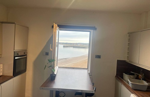 Fisherrow Apartment | Beachfront Treasure - Directly On The Beach
