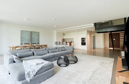 Dubai House | Beachfront Ultra 4BR Duplex | Sea & Burj Views