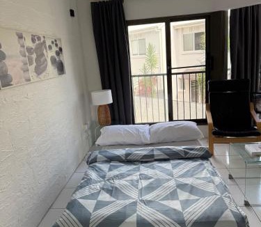 Maroochydore Apartment | Beachfront Unit 5 at Sea Chalets, Sixth Avenue