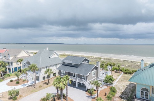 Beachwalk House | Beachfront home with Private Pool, Wifi and stunning ocean views