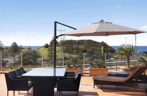 Terrigal Apartment | Beachfront | Views, Sleeps 8, Spa Bath