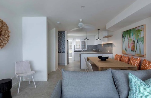 Coolum Beach Apartment | Beachfront Villa