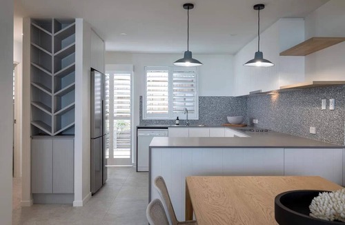 Coolum Beach Apartment | Beachfront Villa