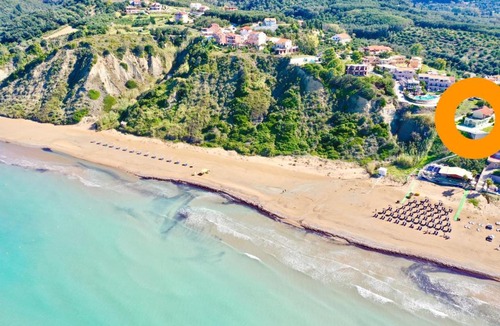 Agios Stefanos Avliotes Villa | Beachfront Villa Bellevue by DadoVillas