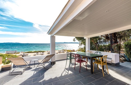 Cavaliere Villa | Beachfront villa East with private beach, exceptional 1st line