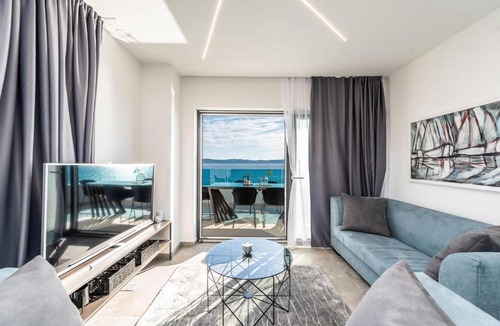 Bibinje Apartment | Beachfront Villa