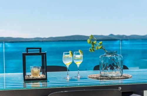 Bibinje Apartment | Beachfront Villa