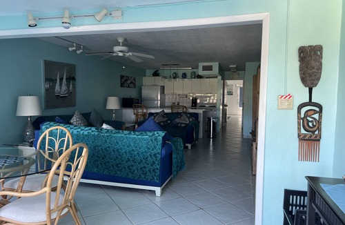 Anna's Retreat Condo | Beachfront Villa in Paradise