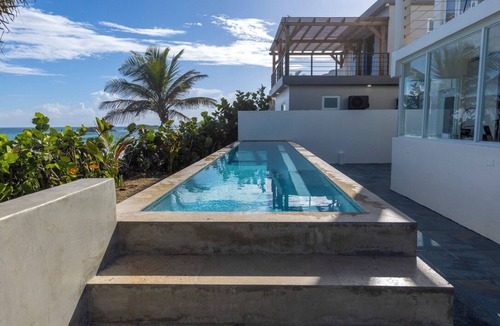 Palmas Altas Villa | Beachfront Villa Infinity Pool Rooftop Lounge Master Suite w/Balcony