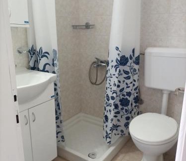 Flogita Apartment | Beachfront Villa Jordan