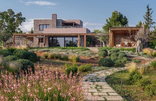 Kilada Villa | Beachfront Villa Oneiro with Sea Views, Villa