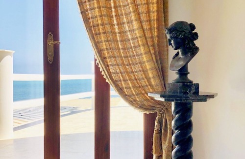 Plantation Villa | Beachfront villa-Private beach-Pool Romantic
