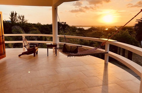 Plantation Villa | Beachfront villa-Private beach-Pool Romantic