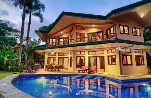 Dominical Villa | Beachfront Villa, Private Pool, Fiber Optic