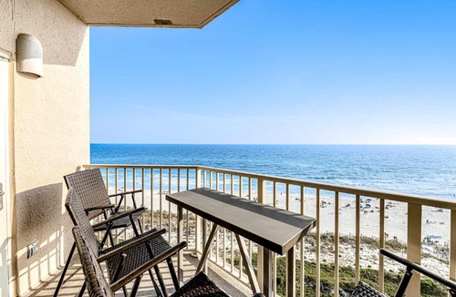 Sandestin Apartment | Beachfront Villa with Balcony Pool and Sauna