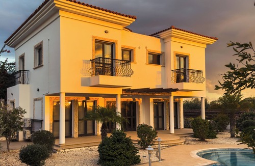 Pyla Villa | Beachfront Villa with Private Pool and Exotic Fruit Garden
