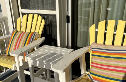 Ono Island Condo | Beachfront, Walk to FloraBama, Long/Short Term