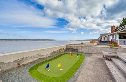 Bells Beach House | Beachfront Whidbey Island Home + Apartment!