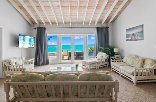 Rokers Point House | Beachfront White Palm Villa - Tar Bay