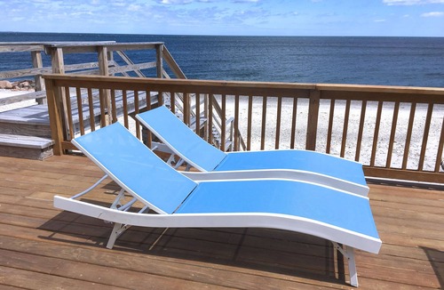 East Sandwich House | BEACHFRONT with Amazing Water Views