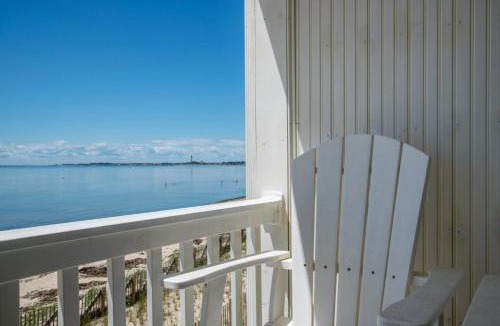 North Truro House | Beachfront with Stunning Views