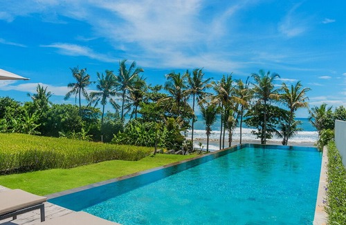 Cemagi Villa | Beachfront2, 3 Bedroom Villa, Car+Driver, Cemagi;