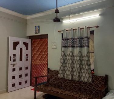 Devbag House | Beachglow